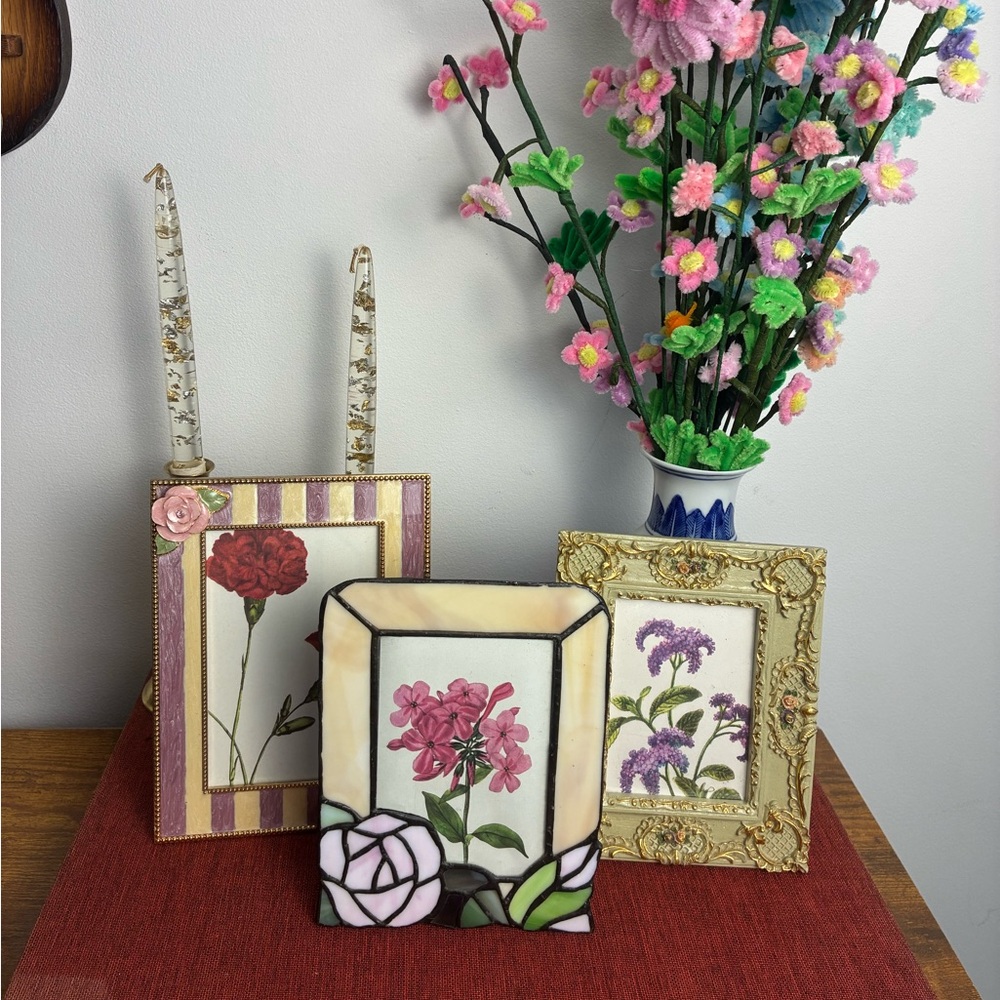 Vintage Floral Frames Set of 3